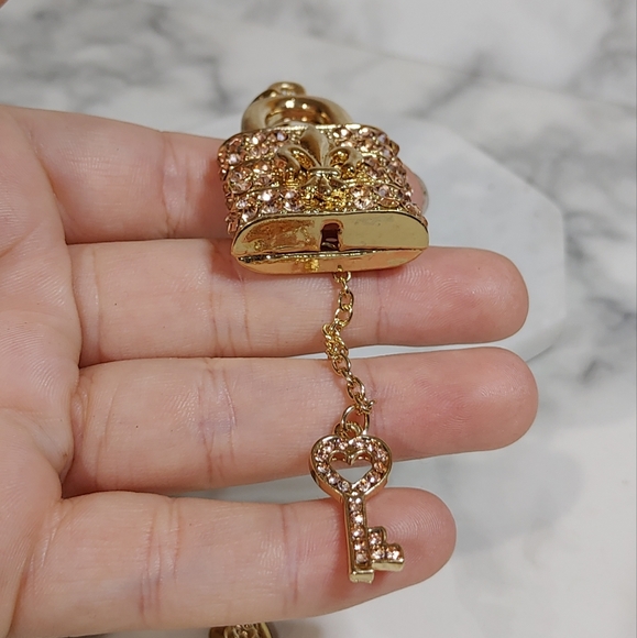 Rhinestone Lock and Key Necklace - Picture 4 of 4